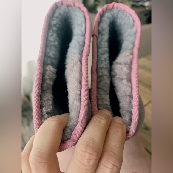 UGG AUSTRALIA WINTER SUEDE LIGHT PINK BOOTS SIZE 4 - Picture 10 of 15